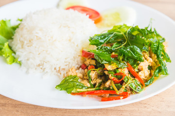 Spicy Fried basil leaf with chicken and rice