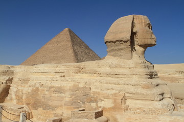 Die Pyramiden und Sphinx von Gizeh in Ägypten 