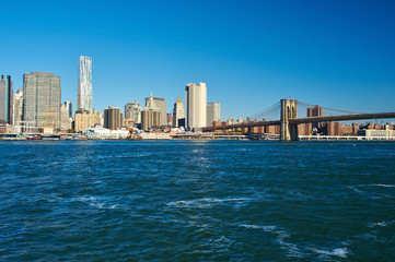 Obraz premium Widok na dolny Manhattan z Brooklynu