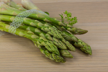 Raw asparagus