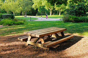 table de pique-nique