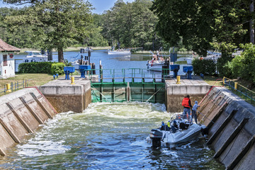 Mazury-śluza Guzianka © Janusz Lipiński