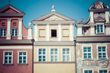Fototapeta premium Houses and Town Hall in Old Market Square, Poznan, Poland
