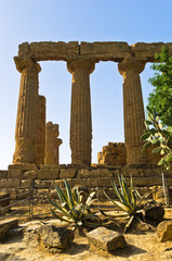 Obraz premium Temple of Hera,Juno at Agrigento Valley of the Temple, Sicily