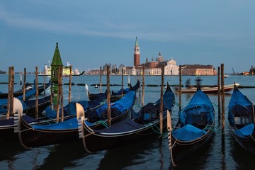 Obraz na płótnie Canvas Blick auf San Giorgio Maggiore am Abend | Venedig 