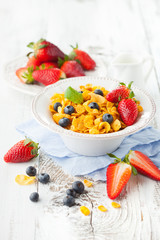 Cornflakes with berries