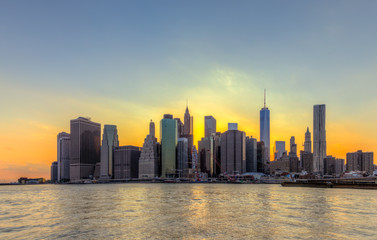 Obraz na płótnie Canvas New York City Manhattan downtown skyline at sunset