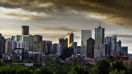 Fototapeta premium Early morning and clouds Denver skyline