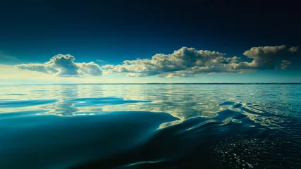 Tableaux ronds sur plexiglas Eau Beau paysage marin soir horizon et ciel de la mer.