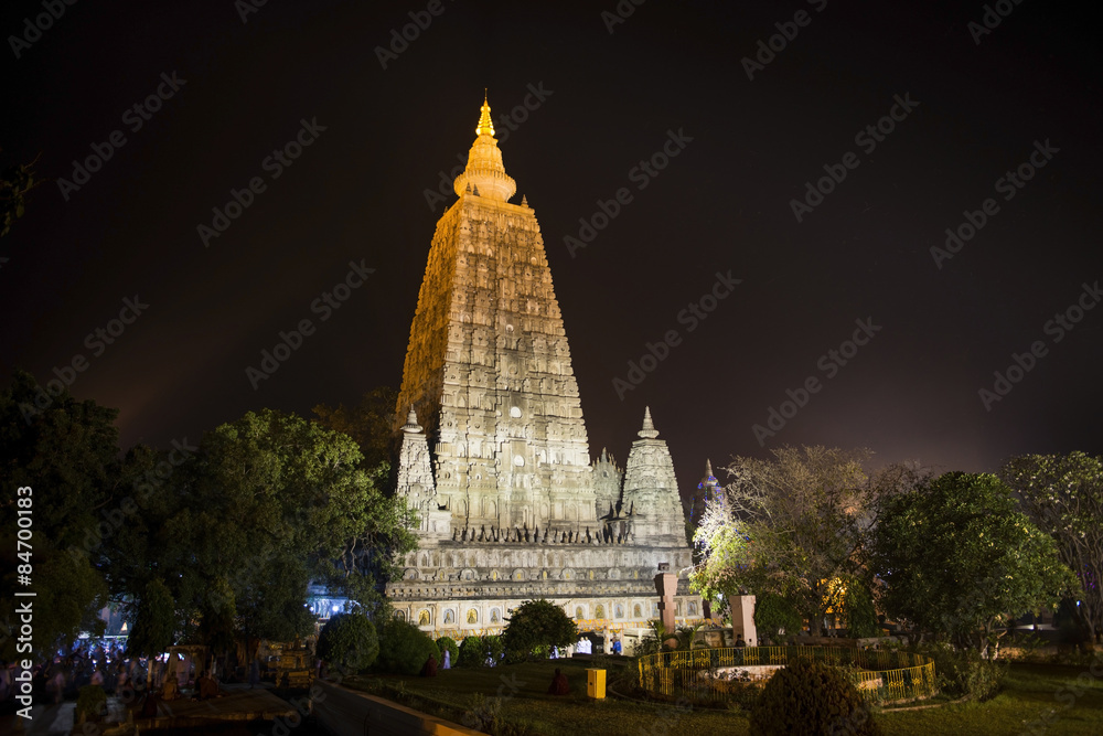 Wall mural mahabodhi temple in bodhgaya. india