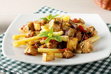 Pasta with swordfish and eggplant