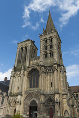 Fototapeta na wymiar Cathédrale Saint-Pierre à Lisieux (Calvados, Basse-Normandie)