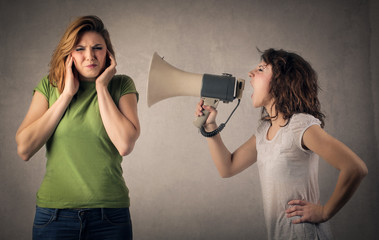 Women fighting