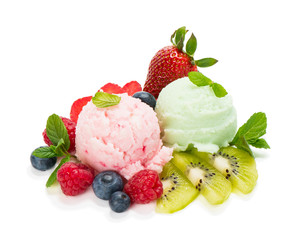 Mixed ice cream and berries