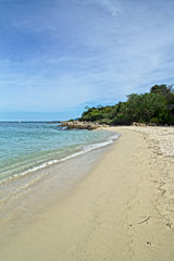 Spiaggia deserta Bon island Phuket