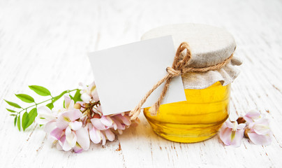 honey with acacia blossoms