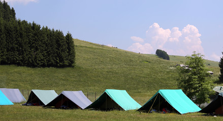 large tents to sleep during the summer campsite