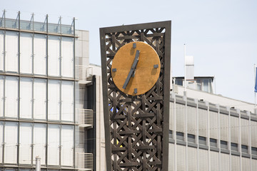 Uhr an Treffpunkt in Bielefeld // Jahnplatz