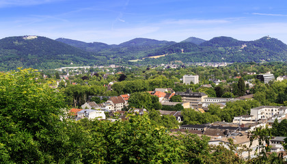 Fototapeta na wymiar Siebengebirge, Bonn und das Rheintal