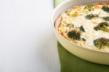 Quiche with broccoli and cheese
