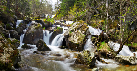 Flow of Claror Perafita river capture with long exposure