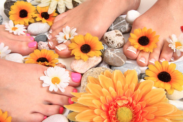 pedicure nails, feet and flowers