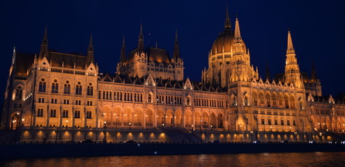 Obraz premium PARLAMENTO DE BUDAPEST