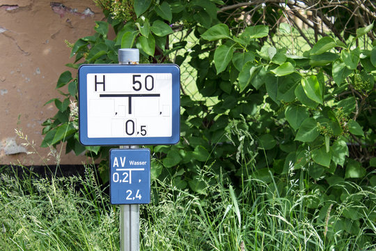 Schild Wasserabsperrhahn