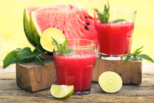 Fresh watermelon smoothies with lime and mint 