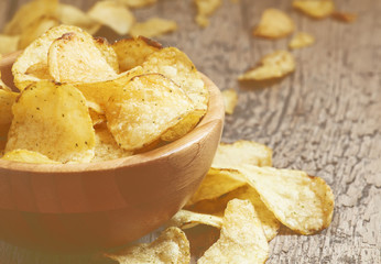  Potato chips in bowl, selective focus