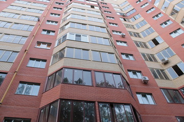 пасхальные яйца на тарелке