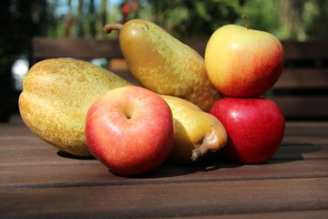 Äpfel und Birnen