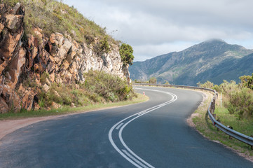 Robinson Pass between Mosselbay and Oudtshoorn - obrazy, fototapety, plakaty