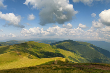 Obraz na płótnie Canvas Mountains landscape. Carpathian Mountains. summer