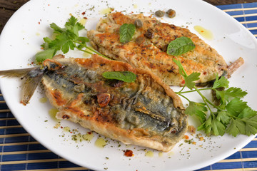 MACKEREL BAKED WITH HERBS