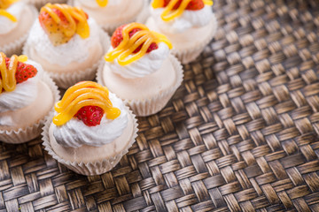 Mini pavlova with strawberry topping