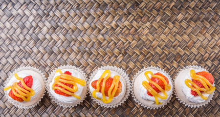 Mini pavlova with strawberry topping