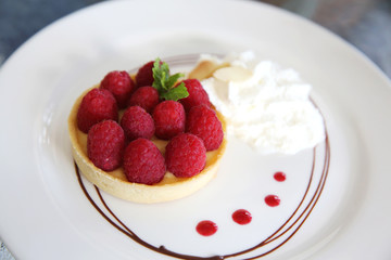 raspberry tart