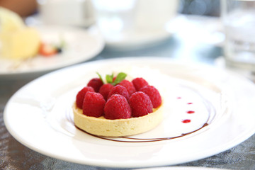 raspberry tart