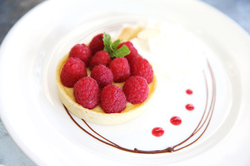 raspberry tart