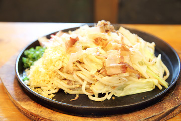 Japanese cuisine, fried noodles Yakisoba