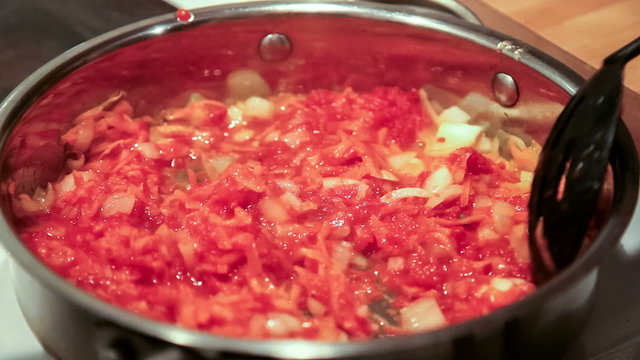  Cooking borscht 