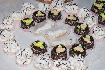 Tray with cakes