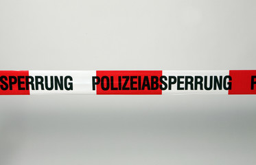 Polizeiabsperrband / Polizeiabsperrung
