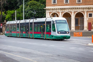011122 Tram in Rome