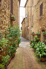 Fototapeta na wymiar Typical italian narrow street