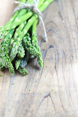 Grüner Spargel
