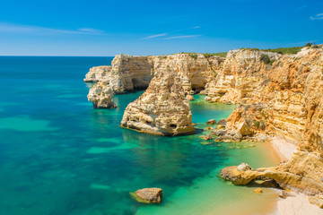 Obraz premium Praia da Marinha - Beautiful Beach Marinha in Algarve, Portugal