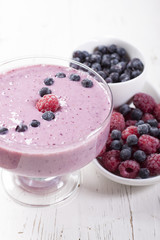  Smoothies of frozen raspberries and blueberries and  with yogur
