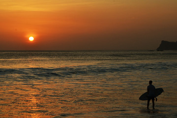 sunset nicaragua surf